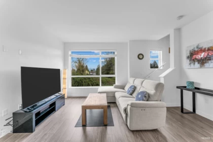 Walk-In Closet Photo of 13 18887 72a Avenue, Surrey, BC