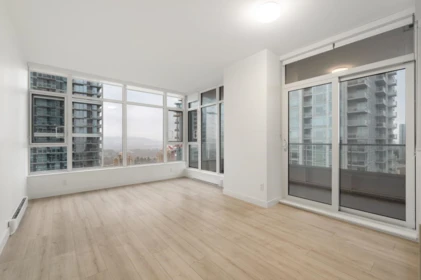 2307 6080 Mckay Avenue, Burnaby, BC, Burnaby — Apartment/Condo for sale