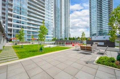 Front Yard Photo of 2307 6080 Mckay Avenue, Burnaby, BC