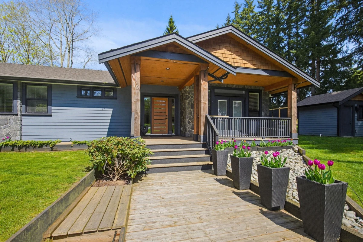 Living Room Photo of 26393 64 Avenue, Langley, BC