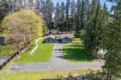 Front Yard Photo of 26393 64 Avenue, Langley, BC