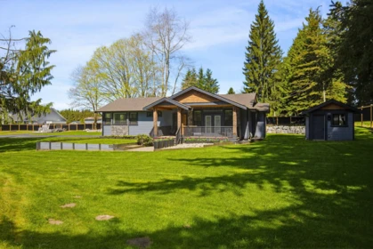 Hot Tub / Spa Photo of 26393 64 Avenue, Langley, BC