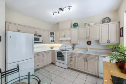 Kitchen Photo of 135 3098 Guildford Way, Coquitlam, BC