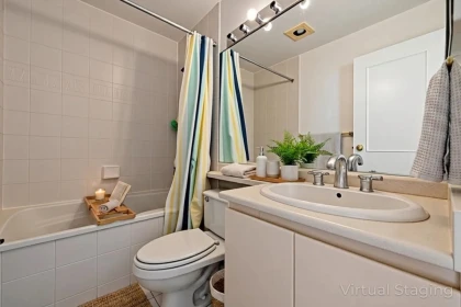 Guest Bathroom Photo of 1301 2628 Ash Street, Vancouver, BC
