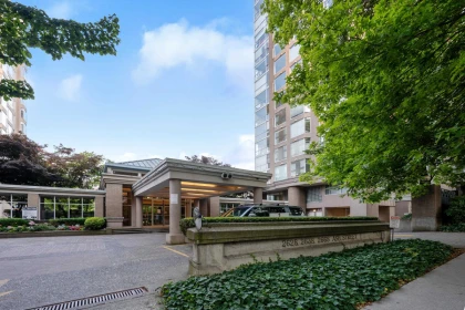 Swimming Pool Photo of 1301 2628 Ash Street, Vancouver, BC