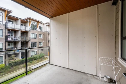 Outdoor Deck Photo of 407 15388 105 Avenue, Surrey, BC