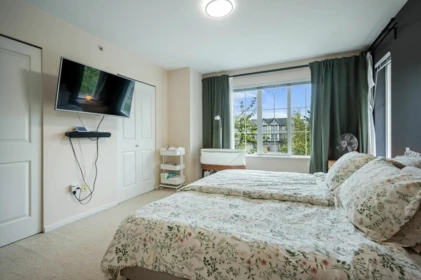 Guest Bathroom Photo of 152 20875 80 Avenue, Langley, BC