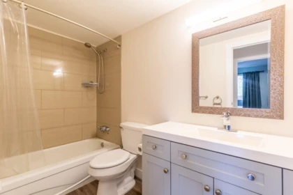 Powder Room Photo of 309 5906 176a Street, Surrey, BC