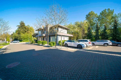 Kitchen Photo of 10 4991 No. 5 Road, Richmond, BC