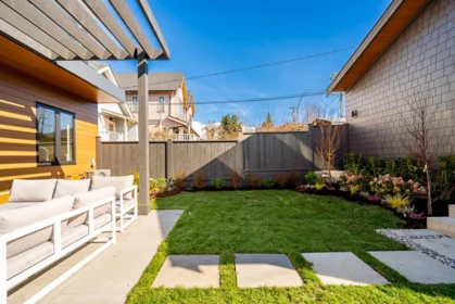 Aerial View of 2 372 E 37 Avenue, Vancouver, BC