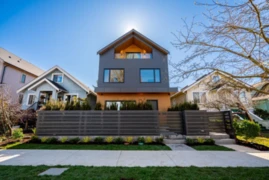 2 372 E 37 Avenue, Vancouver, BC
