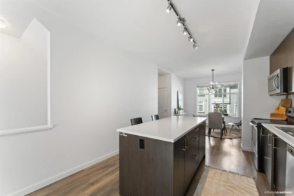 Entry Foyer Photo of 30 8130 136a Street, Surrey, BC