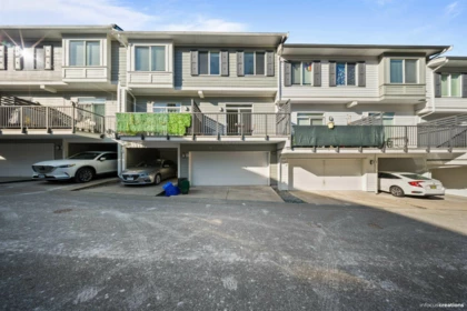 Outdoor Patio Photo of 30 8130 136a Street, Surrey, BC