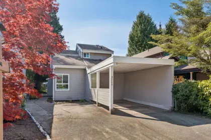 Laundry Room Photo of 2509 Burian Drive, Coquitlam, BC