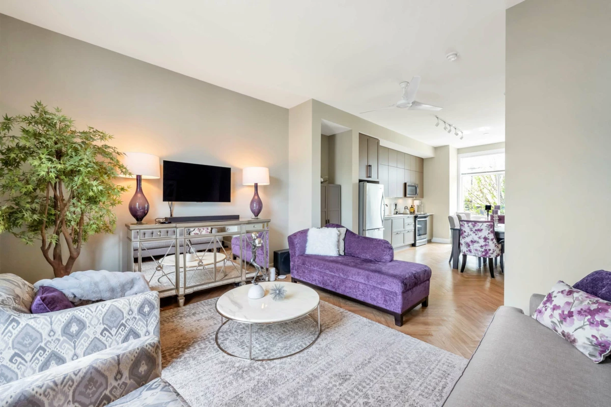 Dining Area Photo of 3 17555 57a Avenue, Surrey, BC