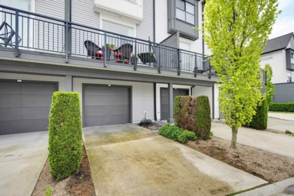 Backyard Photo of 3 17555 57a Avenue, Surrey, BC