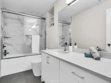 Hot Tub / Spa Photo of 627 E 30th Avenue, Vancouver, BC