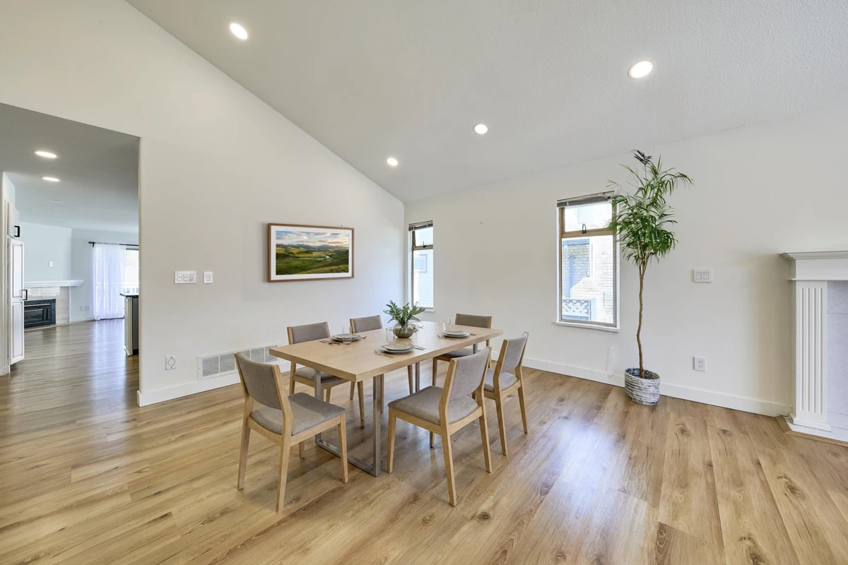 Dining Area Photo of 23015 124b Avenue, Maple Ridge, BC