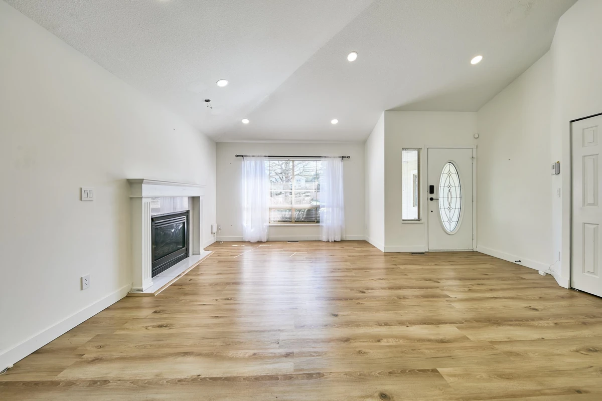 Family Room Photo of 23015 124b Avenue, Maple Ridge, BC