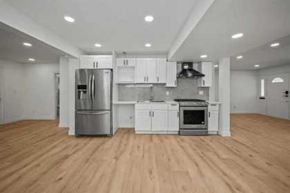 Hallway Photo of 23015 124b Avenue, Maple Ridge, BC
