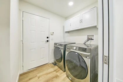 Mudroom Photo of 23015 124b Avenue, Maple Ridge, BC