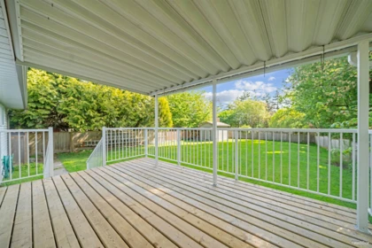 Hallway Photo of 6034 174 Street, Surrey, BC