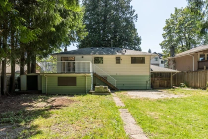 Garden / Landscaping Photo of 2155 Rindall Avenue, Port Coquitlam, BC