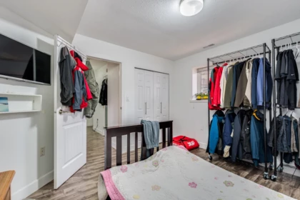 Entry Foyer Photo of 11390 Harrison Street, Maple Ridge, BC