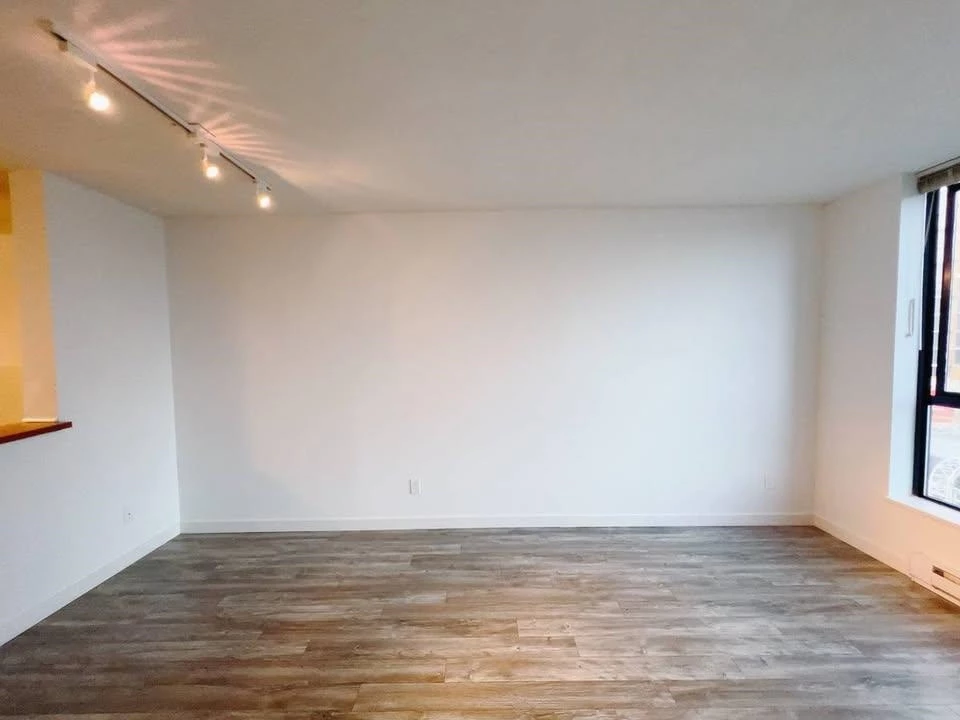 Family Room Photo of 806 3438 Vanness Avenue, Vancouver, BC