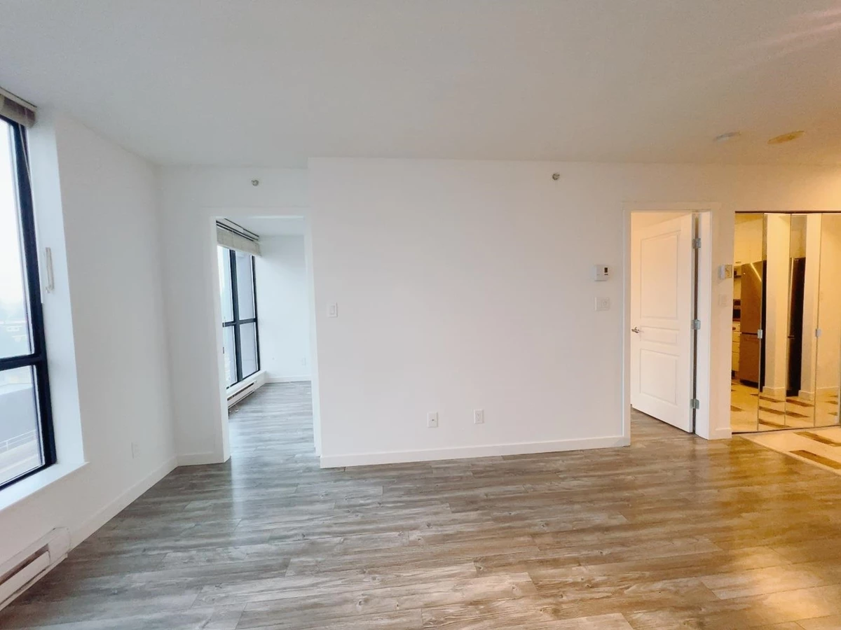 Living Room Photo of 806 3438 Vanness Avenue, Vancouver, BC