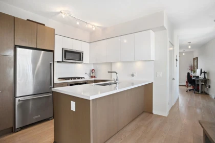 Primary Bathroom Photo of 613 417 Great Northern Way, Vancouver, BC