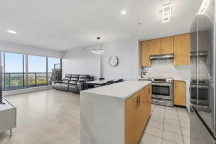 1407 7388 Sandborne Avenue, Burnaby, BC, Burnaby — Apartment/Condo for sale
