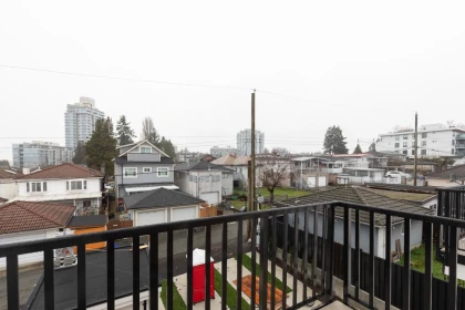 Powder Room Photo of 203 2329 E 34th Avenue, Vancouver, BC