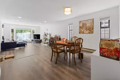 Pantry Photo of 189 W 46th Avenue, Vancouver, BC