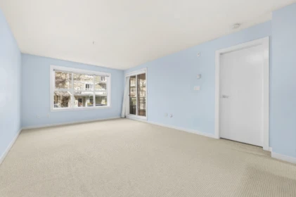 205 5665 Irmin Street, Burnaby, BC, Burnaby — Apartment/Condo for sale