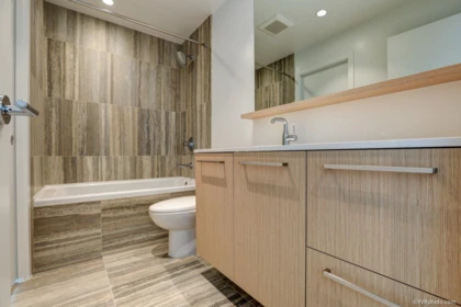 Mudroom Photo of 4603 567 Clarke Road, Coquitlam, BC