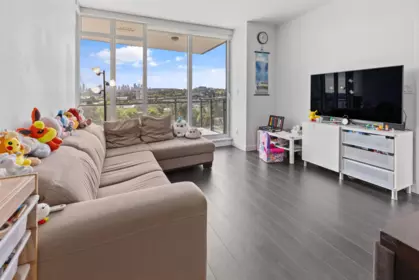 607 2085 Skyline Court, Burnaby, BC, Burnaby — Apartment/Condo for sale