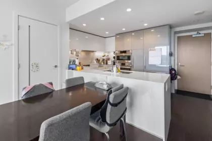 Kitchen Island Photo of 607 2085 Skyline Court, Burnaby, BC