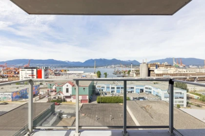 Breakfast Nook Photo of 902 933 E Hastings Street, Vancouver, BC