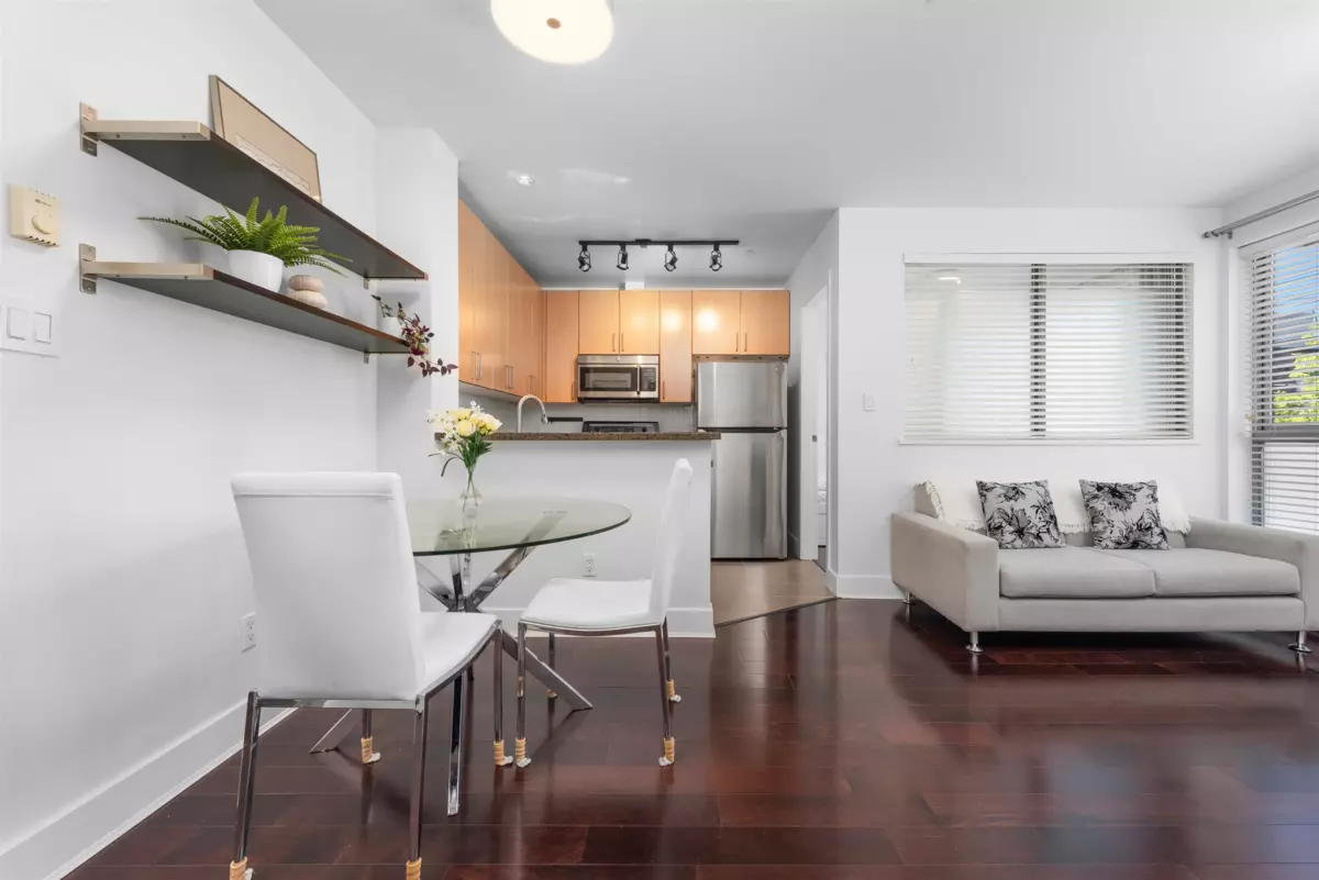 Dining Area Photo of 204 2680 Arbutus Street, Vancouver, BC
