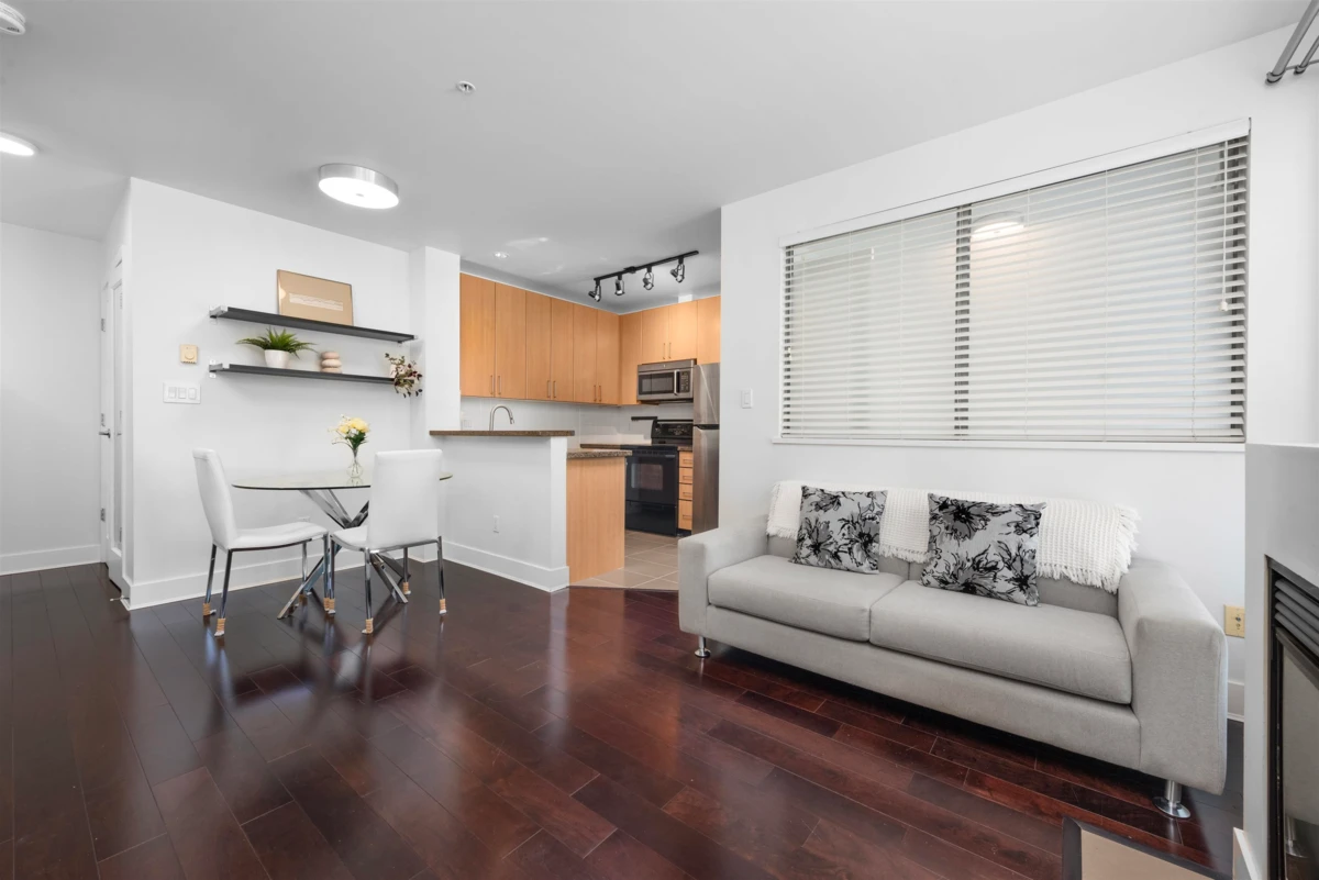 Family Room Photo of 204 2680 Arbutus Street, Vancouver, BC
