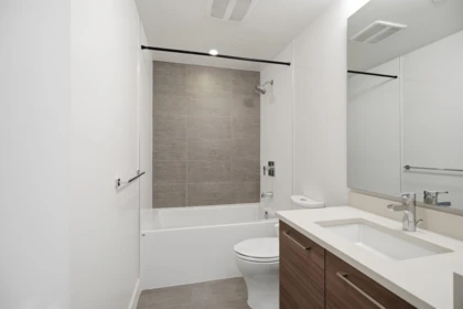 Entry Foyer Photo of 515 8580 River District Crossing, Vancouver, BC