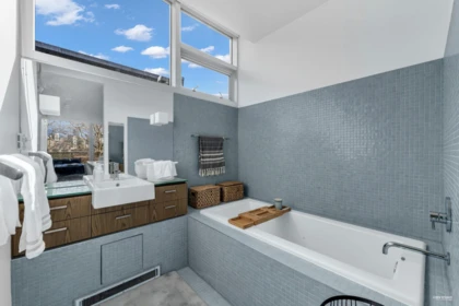 Office / Den Photo of 2 850 W 8th Avenue, Vancouver, BC