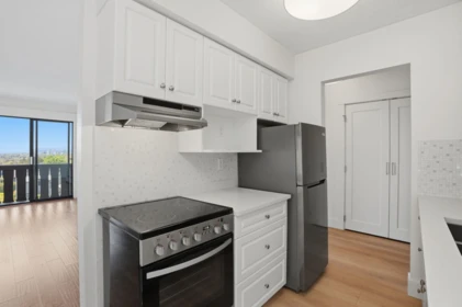 Laundry Room Photo of 314 1345 Chesterfield Avenue, North Vancouver, BC