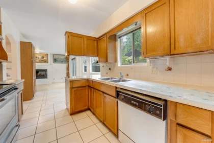 Primary Bedroom Photo of 3178 Leeward Court, Coquitlam, BC