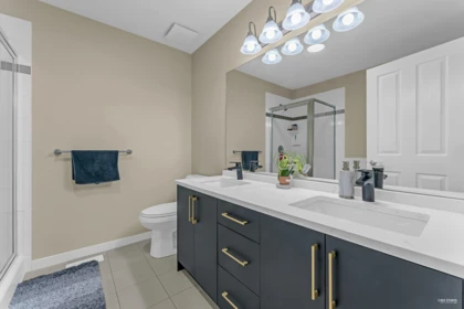 Entry Foyer Photo of 21 15188 62a Avenue, Surrey, BC