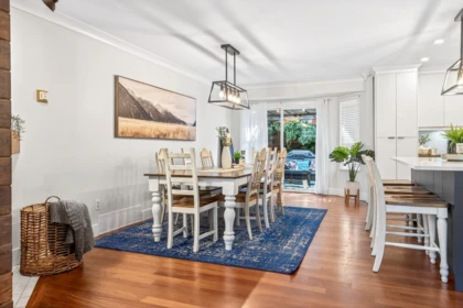 Kitchen Island Photo of 23594 108 Avenue, Maple Ridge, BC