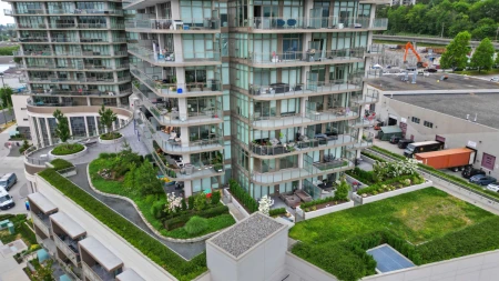 Swimming Pool Photo of 703 5333 Goring Street, Burnaby, BC