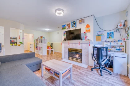 207 3738 Norfolk Street, Burnaby, BC, Burnaby — Apartment/Condo for sale