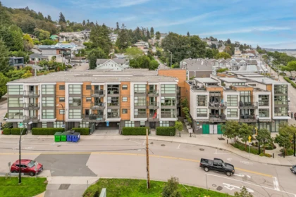Hot Tub / Spa Photo of 205 1160 Oxford Street, Surrey, BC